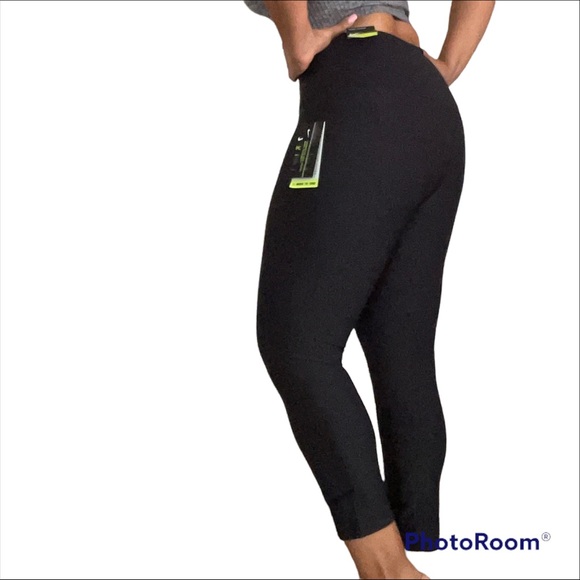 Nike Pants - Nike Sculpt Women's High-Waisted Cropped Training Leggings - New with tags